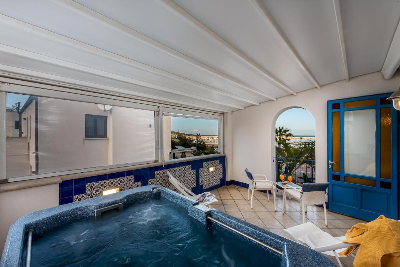 Hotel Ristorante Mediterraneo Faro San Vito Lo Capo Eksteriør bilde