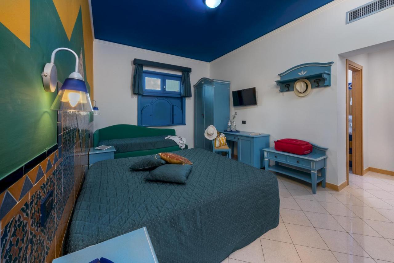 Hotel Ristorante Mediterraneo Faro San Vito Lo Capo Eksteriør bilde