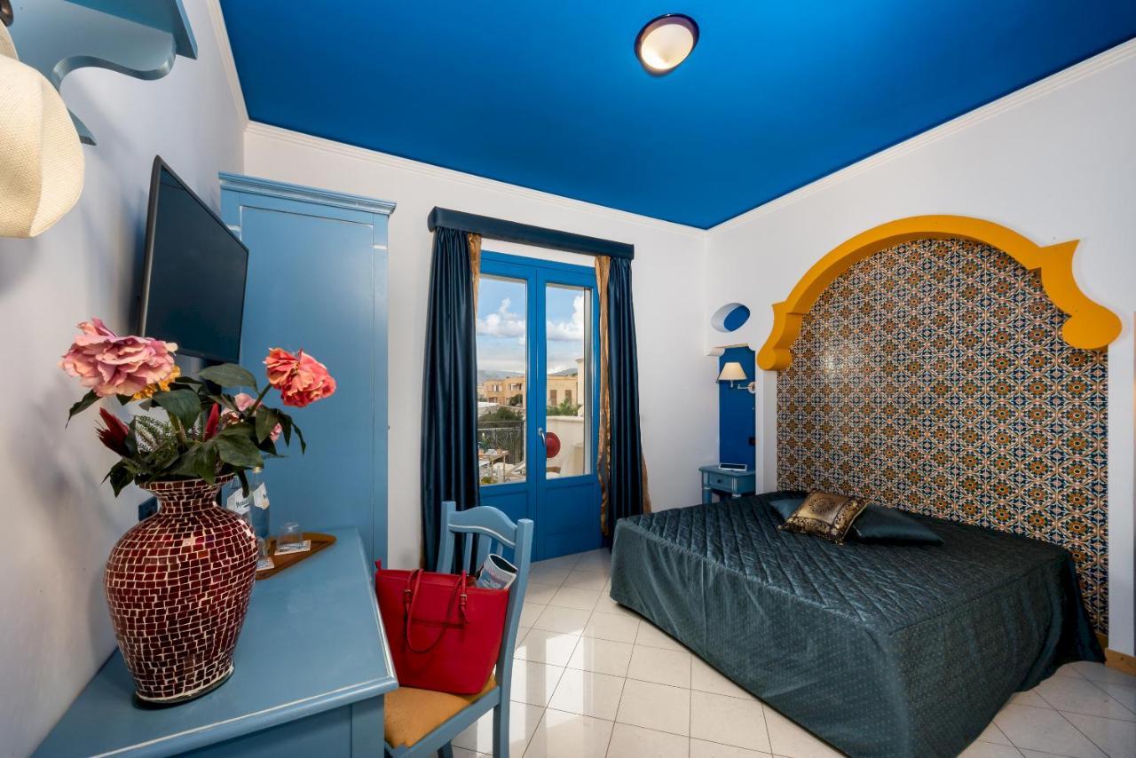 Hotel Ristorante Mediterraneo Faro San Vito Lo Capo Eksteriør bilde